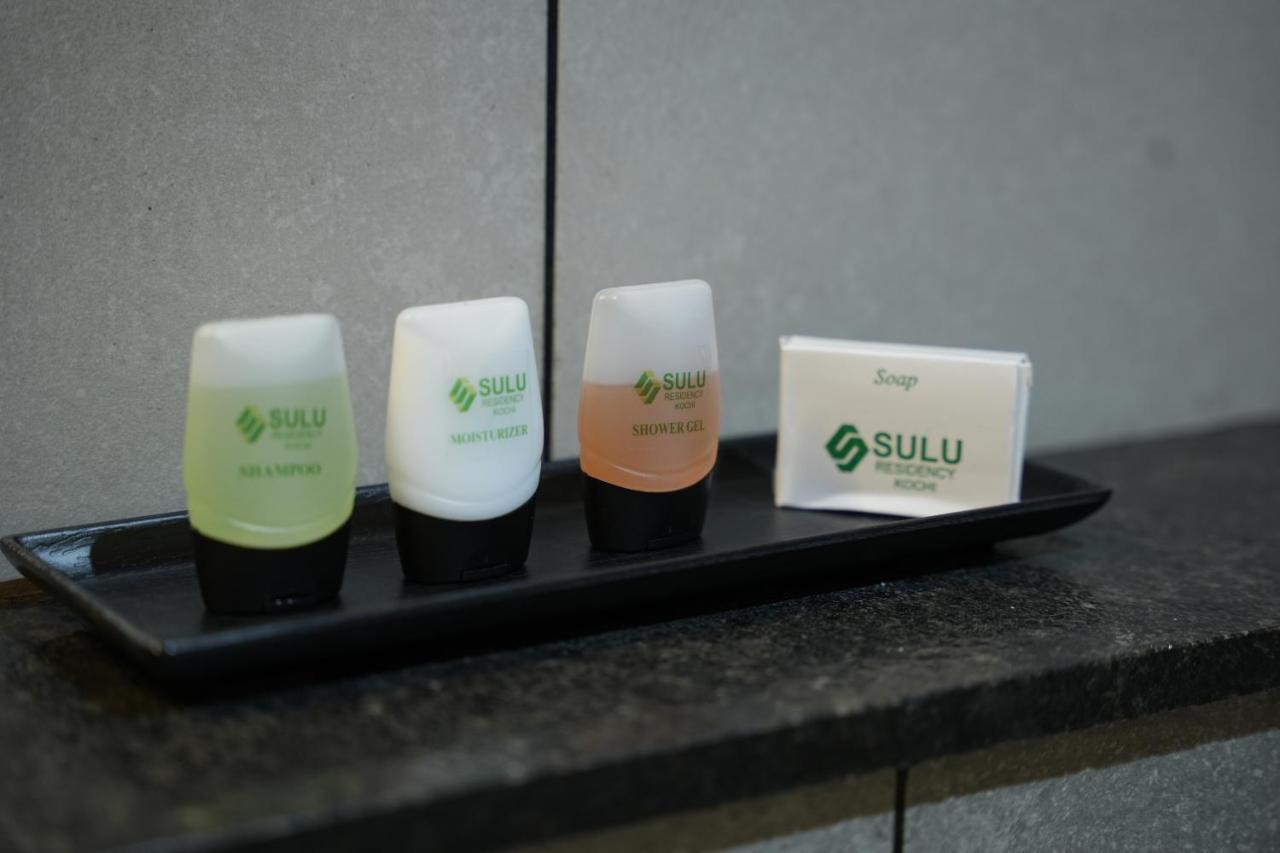 Sulu Residency Hotel Kochi Exterior foto