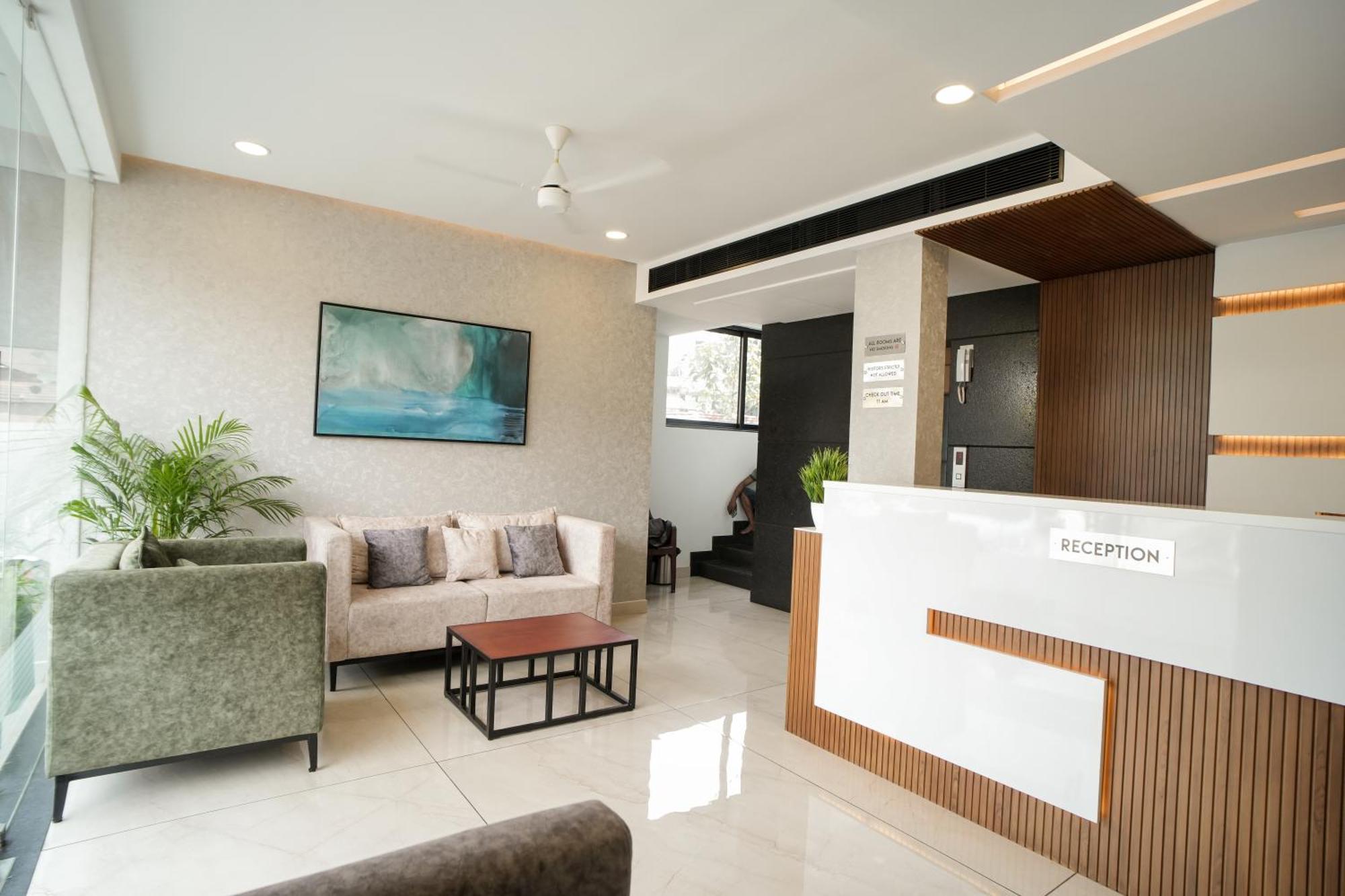 Sulu Residency Hotel Kochi Exterior foto
